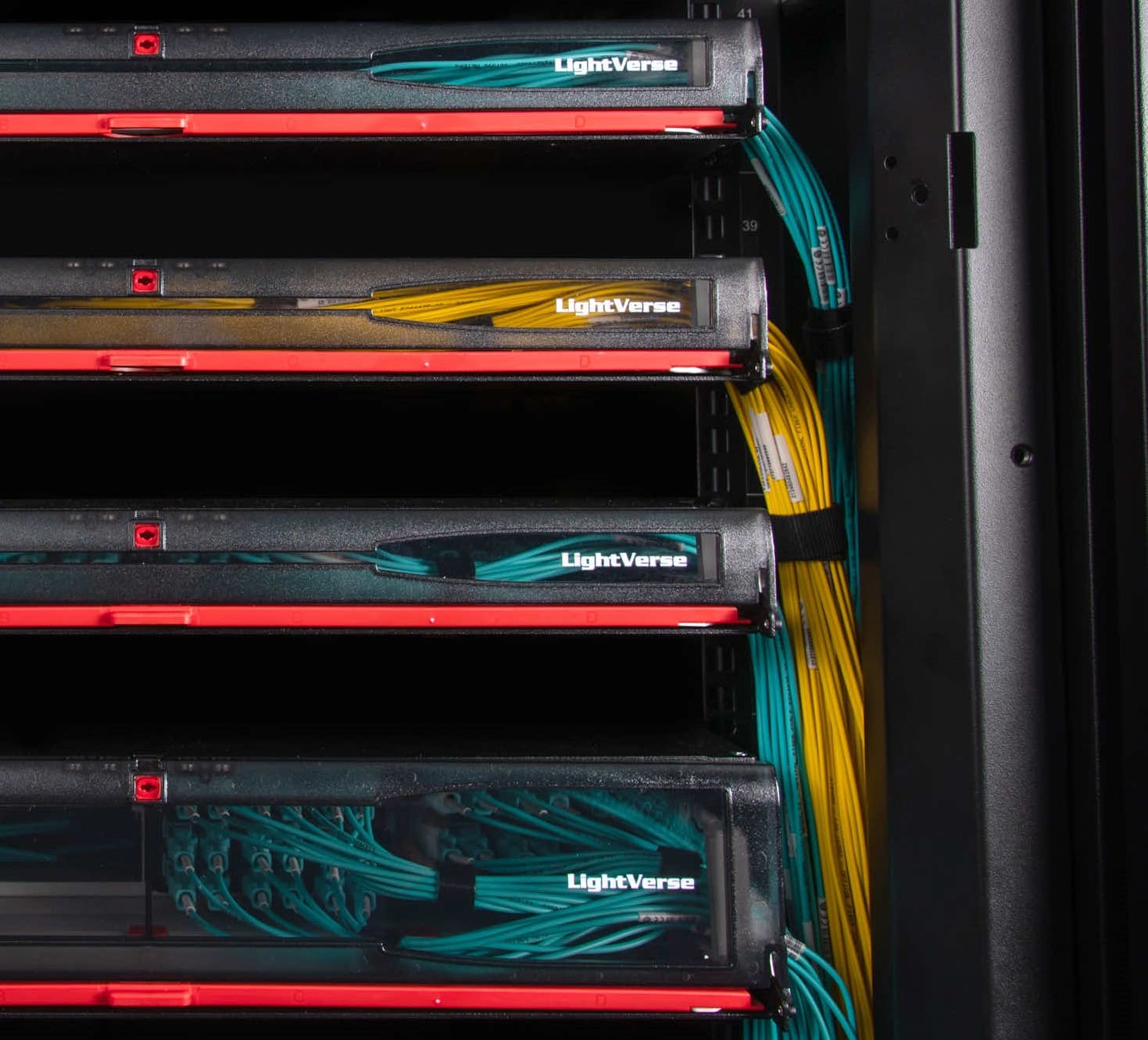 Beneficios de implementar LightVerse | Laumayer